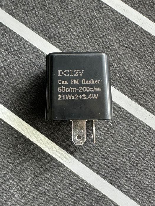 Relé de Piscas LED Ajustável 2 Pinos - Universal