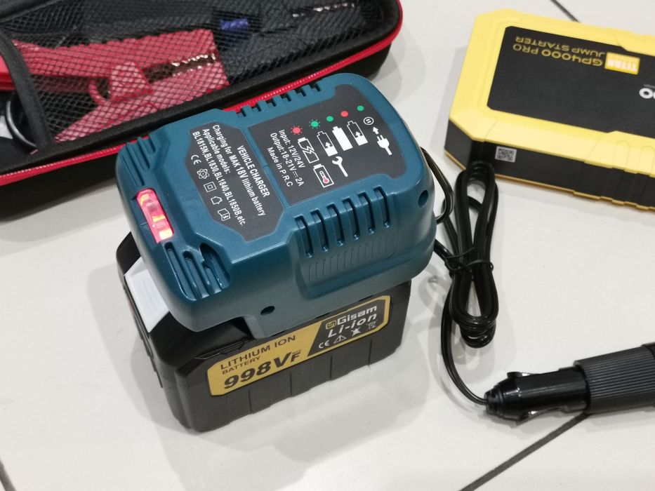 Ładowarka zasilacz samochodowy 12V do baterii GISAM Makita Onevan