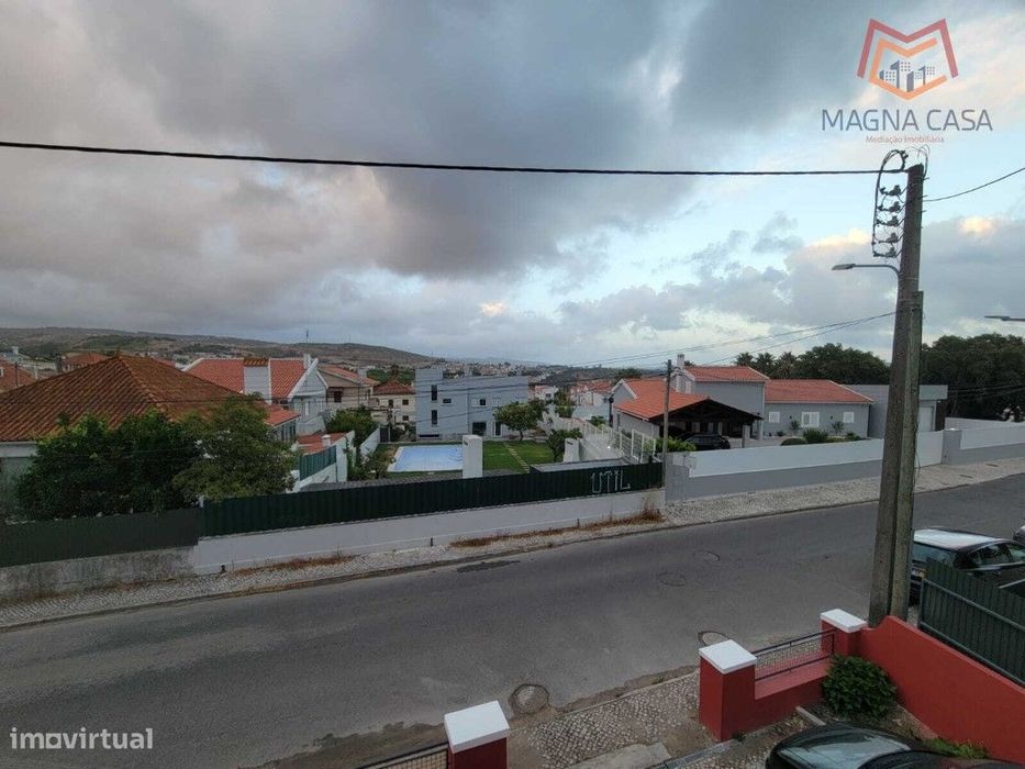Moradia, Pinheiro Loures, Loures