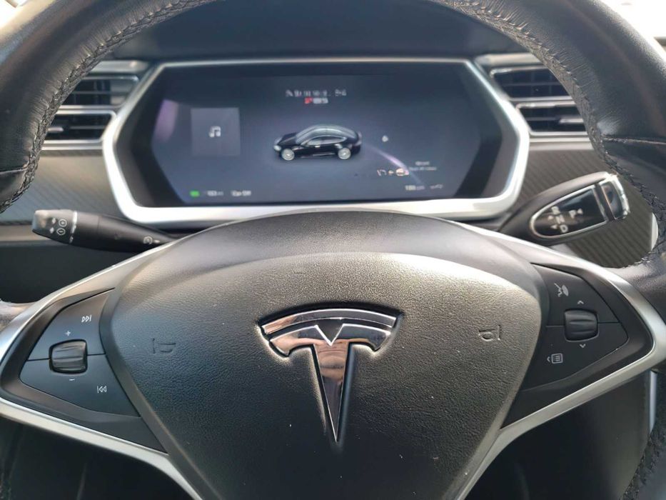 Tesla Model S Performance      2013