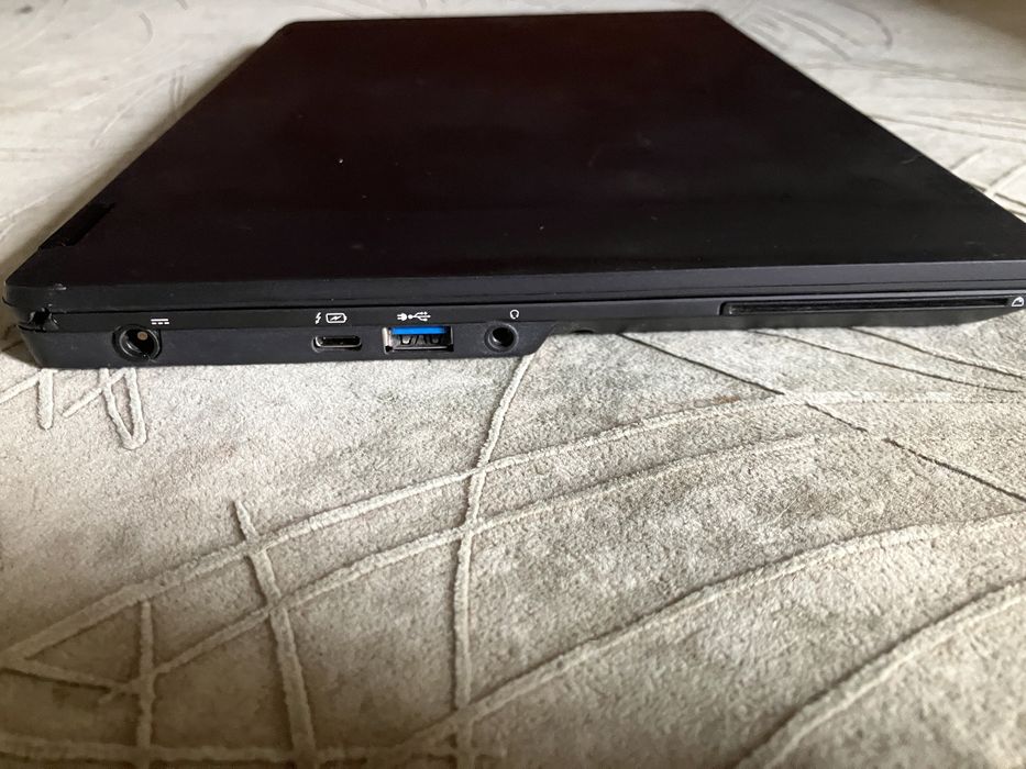 Ноутбук Fujitsu Lifebook U729 i3-8145U  SSD 256GB