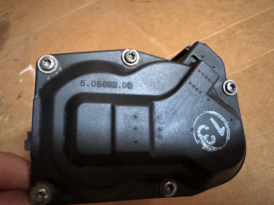 Corpo de borboleta Opel Astra J Opel Insígnia B 2.0 CDTI 555.64164 Original
