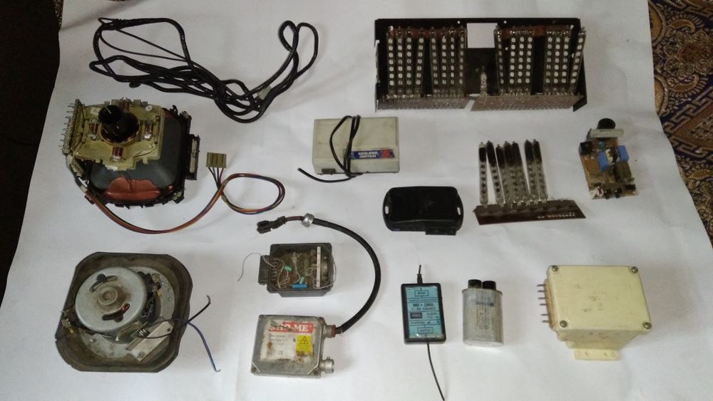 Продам одним лотом различные электрочасти