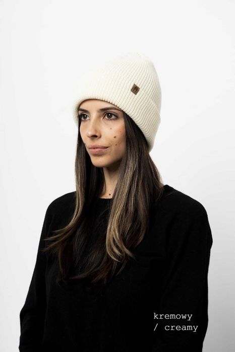 Gruba wywijana czapka KOPYTO