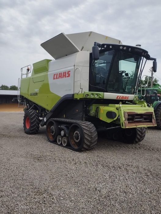 Комбайн Lexion Class 770 TT 2011