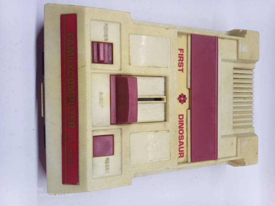 Приставка Мега, Денді