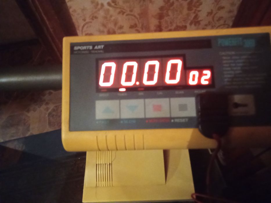 Беговая дорожка электрическая. Тренажёр и диагностика.