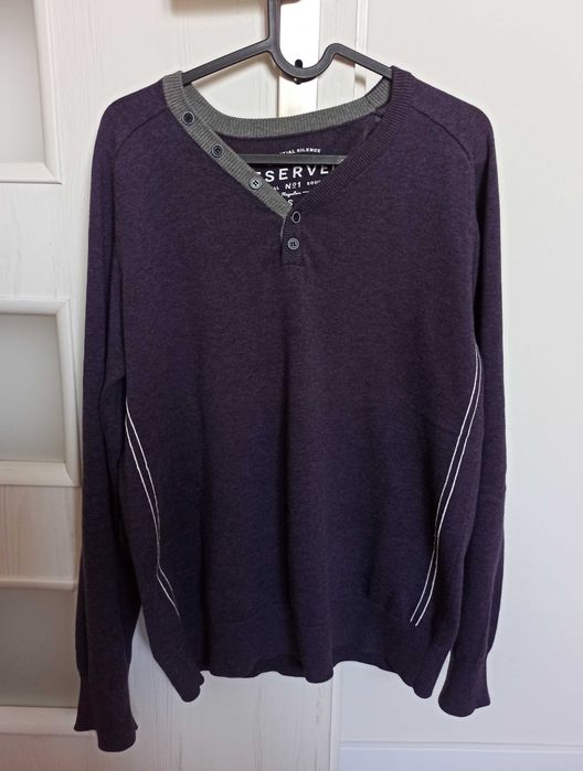 Sweter w serek Reserved fioletowy