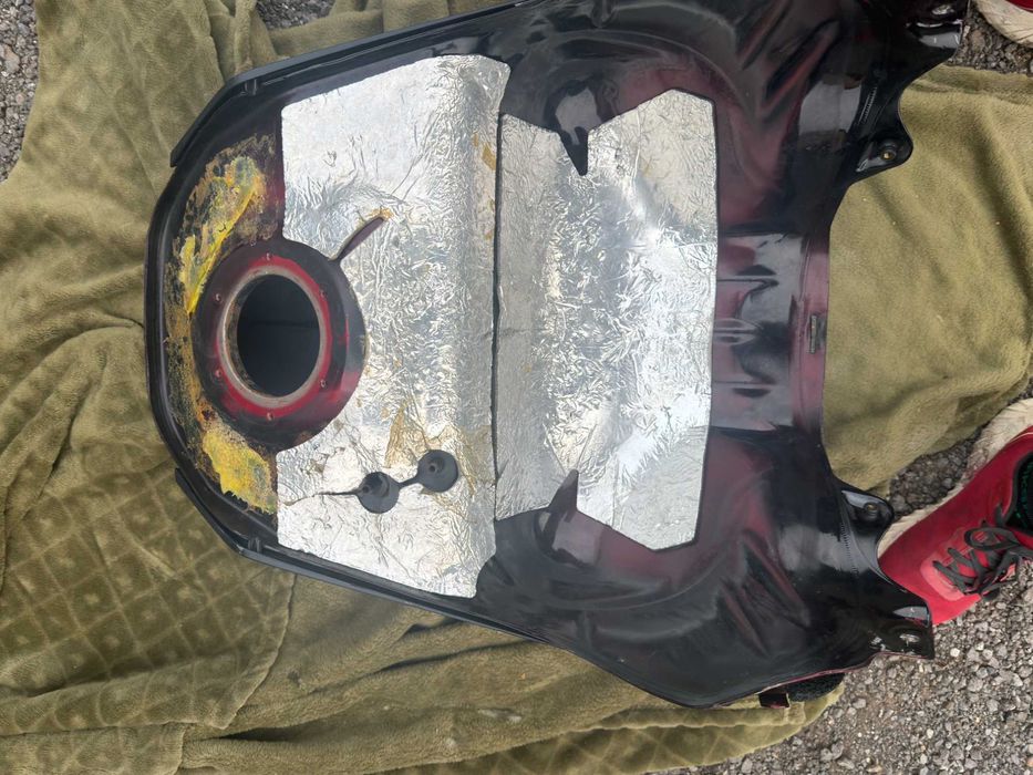 Yamaha FZ1 Bak (lakierowany)