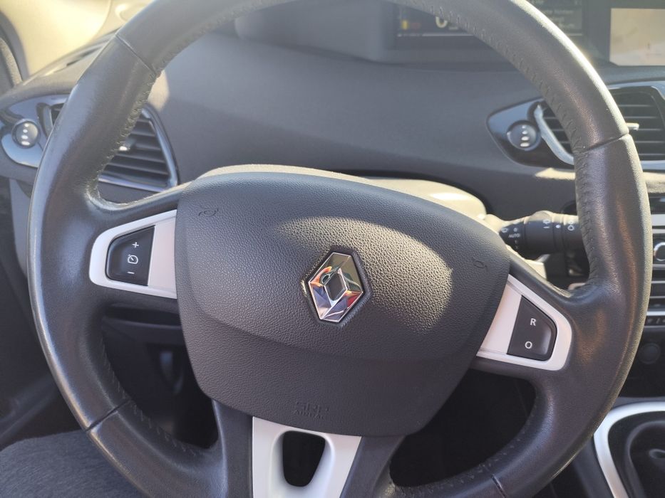 Renault Scenic 2012