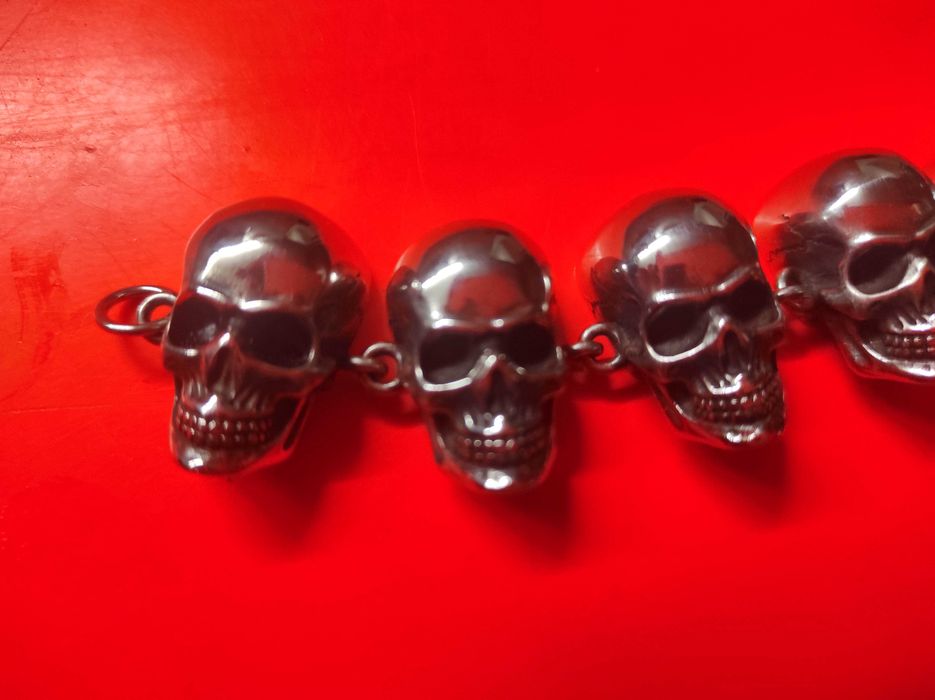 Pulseira inox caveiras