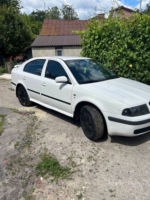 Продам Oktavia Tur