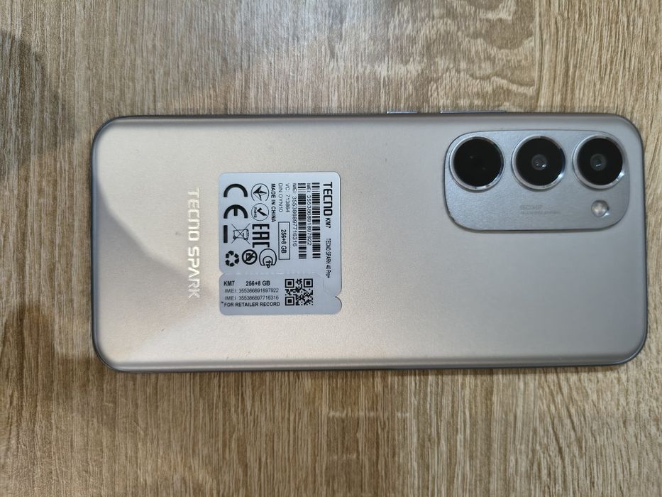 Tecno Spark 40 pro+ 8/256