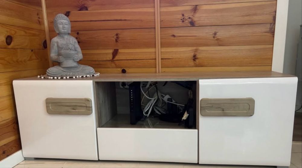 Vendo aparador em otimo estado