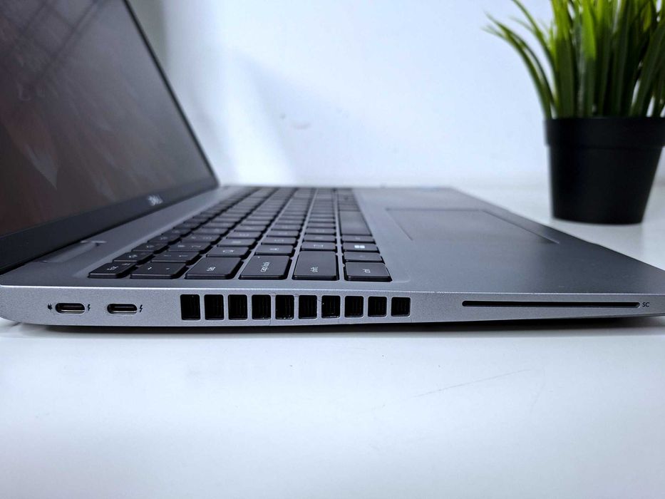 Laptop Dell Latitude 5520 i5-1145G7 16 GB 256 GB SSD 15,6" IPS matowy