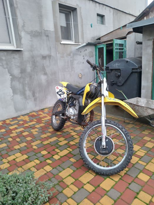 Кроссовый мотоцикл