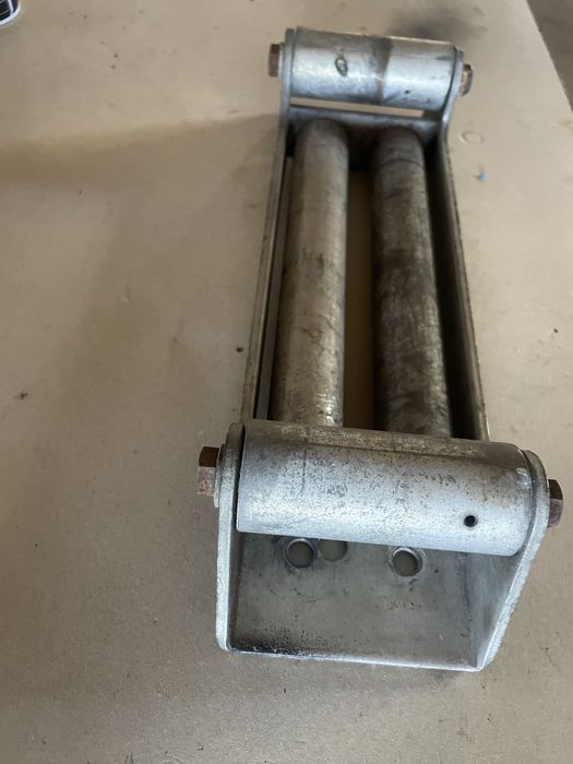 Guia de rolos para uso em guincho