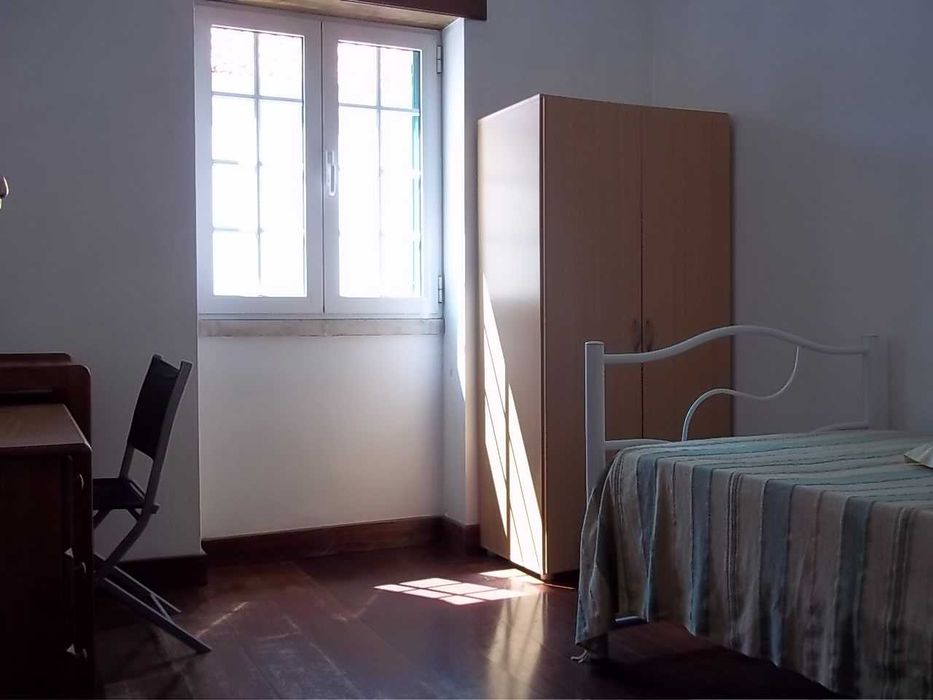 Quarto mobilados - Coimbra (junto ao Polo 2 e ISEC)