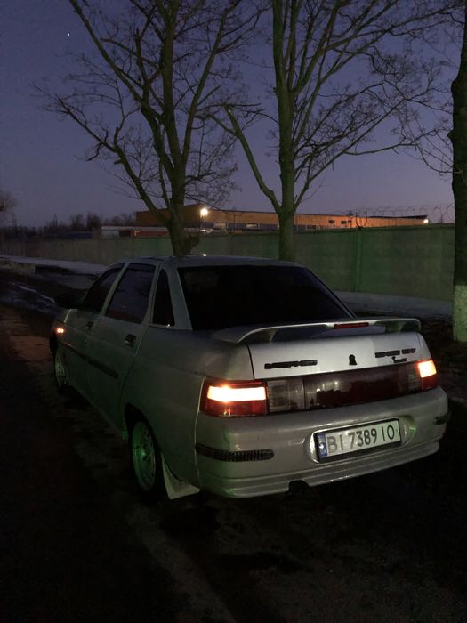 Ваз 2110 то что нужно !  На повном ходу по докам тоже порядок