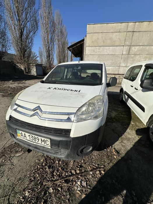Легковий універсал Citroen Berlingo, 2011 року