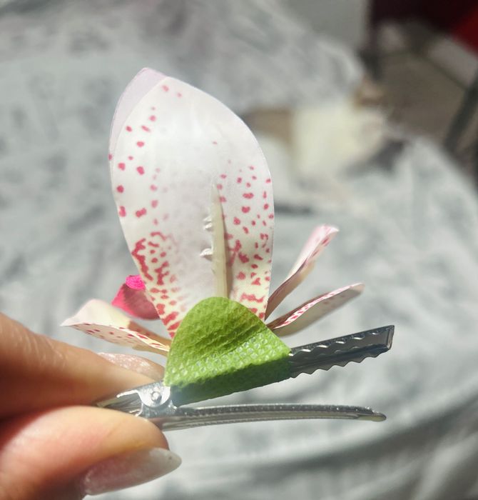 Grampo / Enfeite de cabelo orquídea rosa *novo*