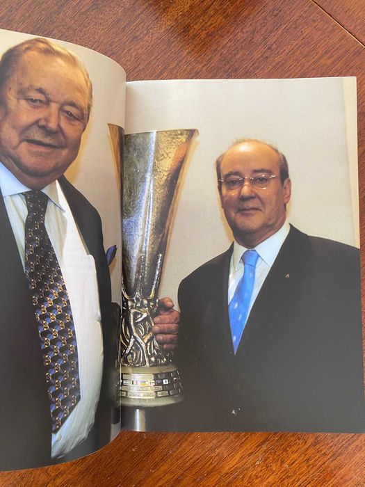 Largos Dias Têm 100 Anos - Jorge Nuno Pinto da Costa