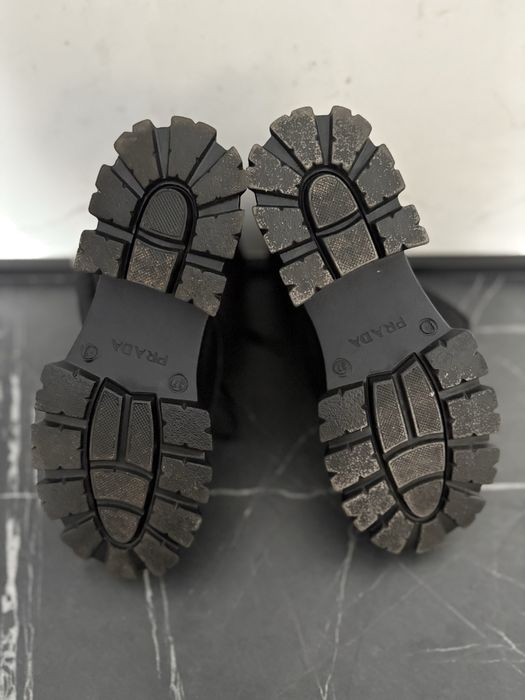 Продам ботинки PRADA 2400грн