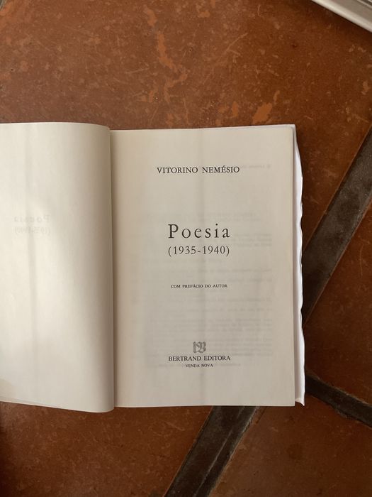 Livro Vitorino Nemésio - Poesia (1935 a 1940).