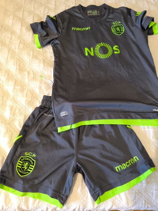 Fato Sporting tamanho 8 anos