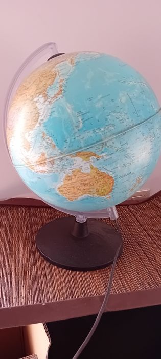 Globo terrestre iuminado