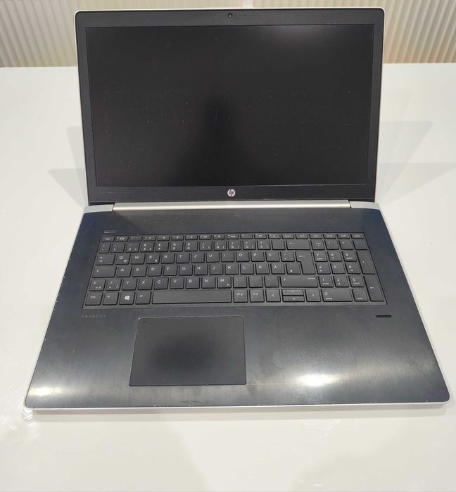 HP probook 470 g5 i7