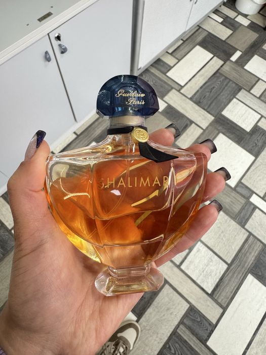 Продам залишок парфумів