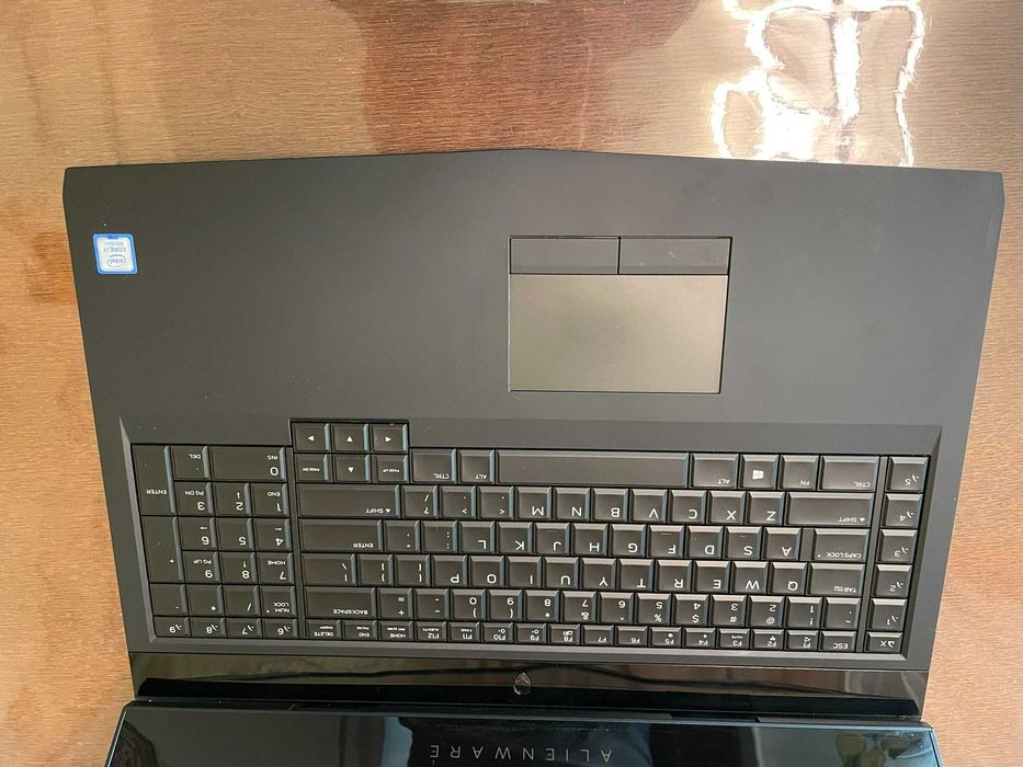 Ноутбук 17" FHD Alienware 17 R4 (I7-7700HQ/16Gb/SSD 128Gb+HDD 2Tb/GTX1060)
