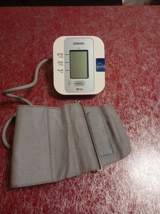 Тонометр  Омron в наявності