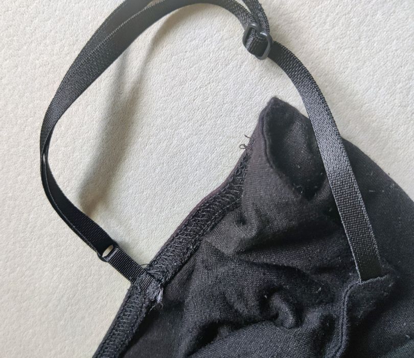 Top preto, alças finas, reguláveis, BodyBloom Paris, S