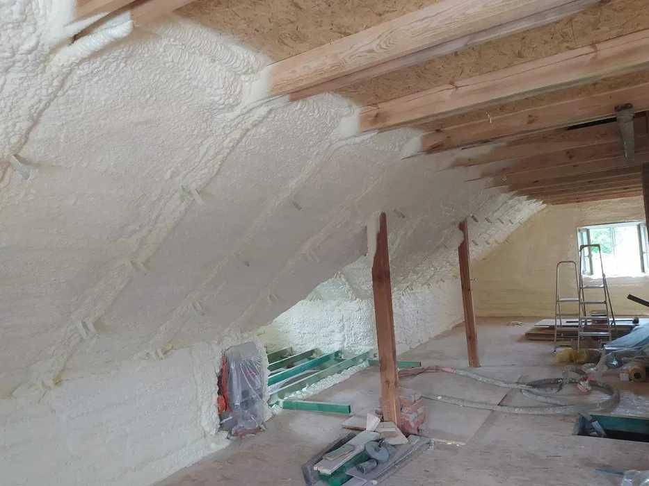 Ocieplenie pianą PUR od 48 zł/m² |Poddasza, stropy, Pianka| Poddębice