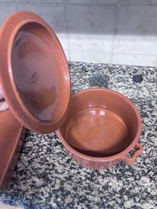Forma e panela de Barro