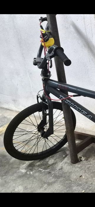 Bicicleta manobras