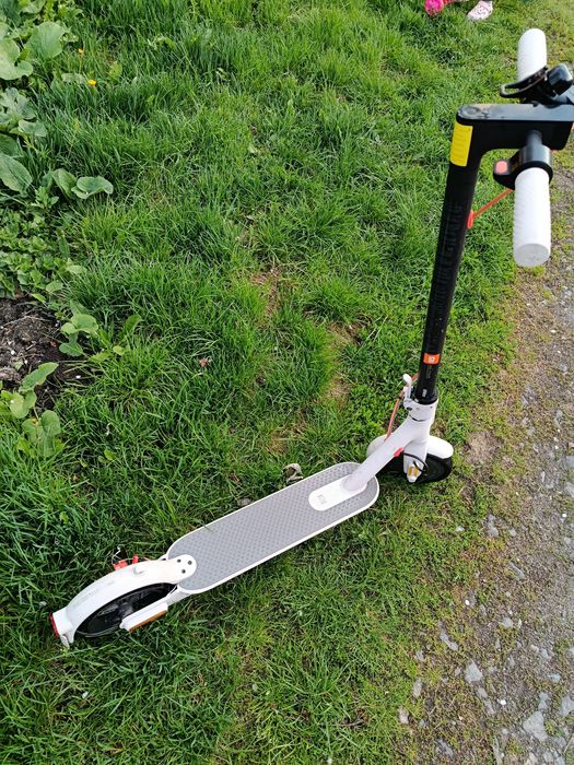 Електросамокат Xiaomi Mi Electric Scooter 3