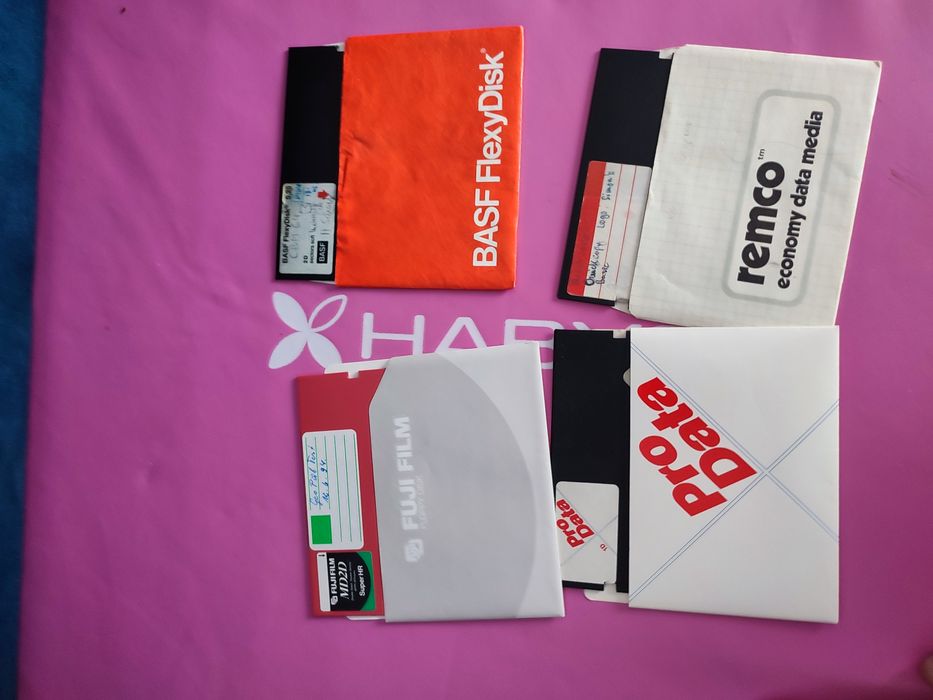 49 Dyskietek 5.25 Commodore