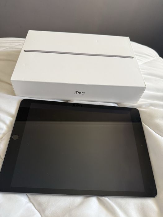 Apple iPad 9 gen 64GB - como novo