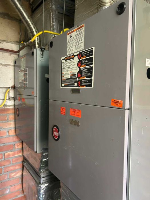 Piec nadmuchowy Rheem Model 07 – 40 kW | 2 sztuki | komplet z kanałami i termostatami