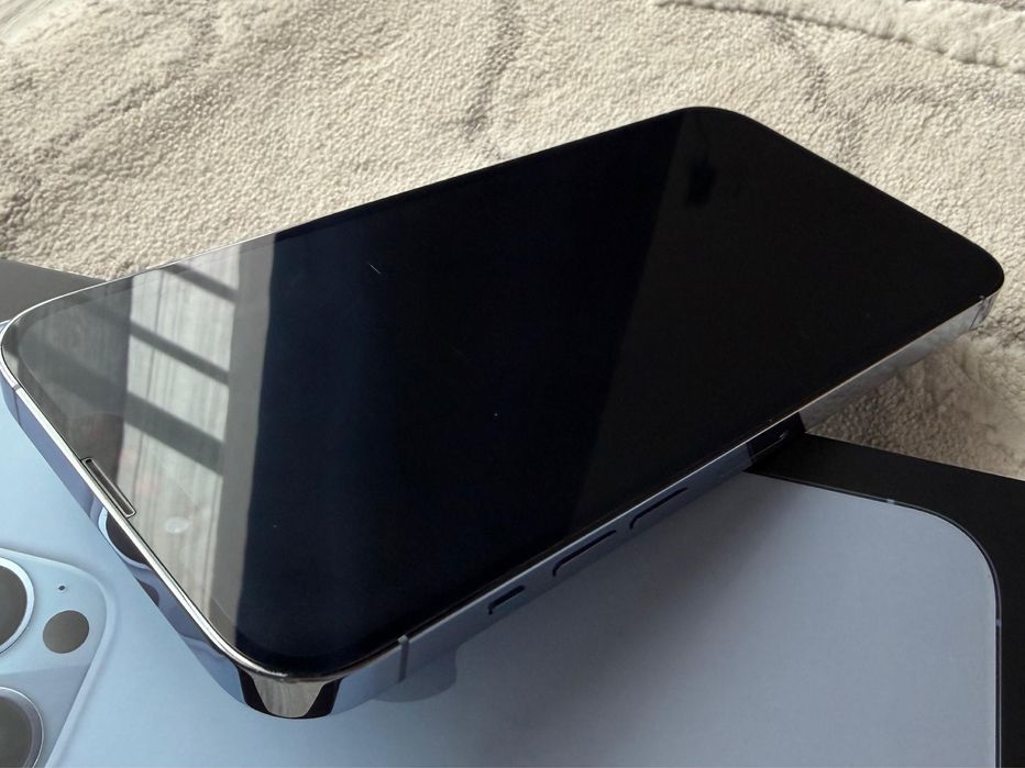 iPhone 13 Pro Max – 256 GB – Azul Claro