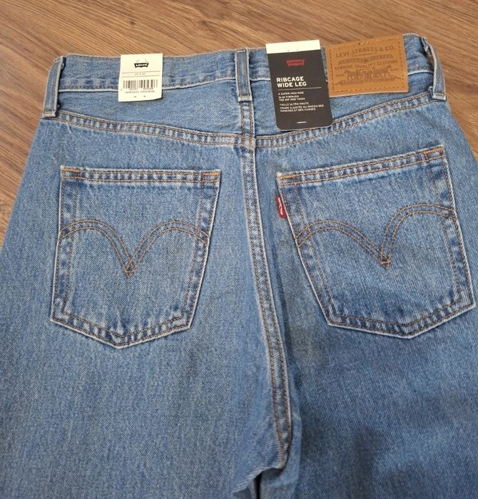 Nowe ribcage wide leg LEVIS