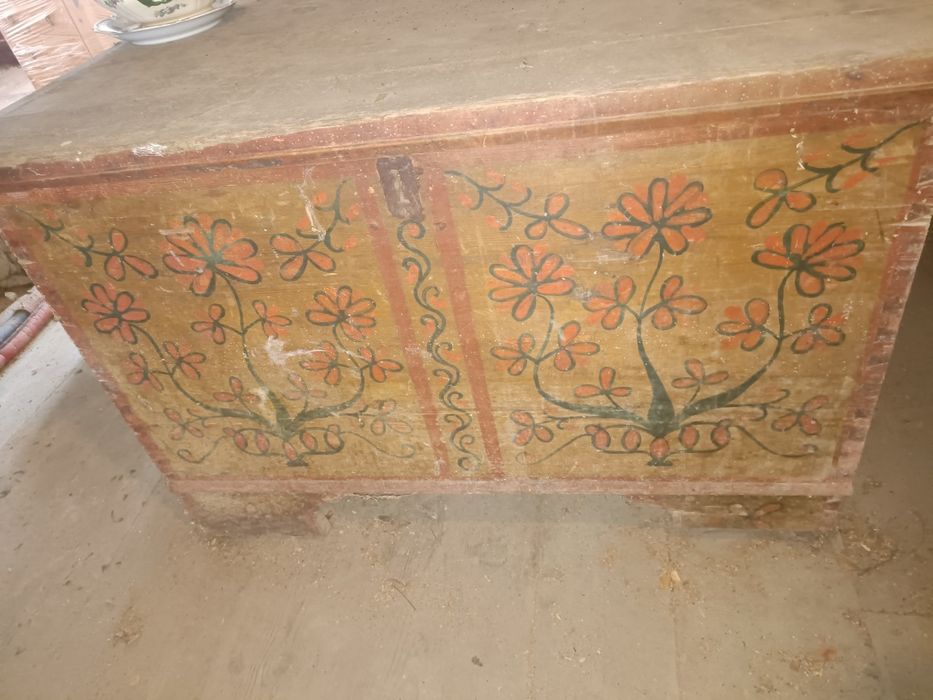 Skrzynia posagowa antyk