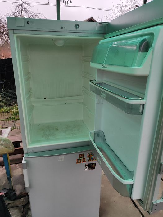 Холодильник баукнехт.б/у.робочий стан. Самовивіз