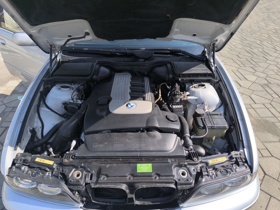 BMW E39,3л дизель автомат 2003