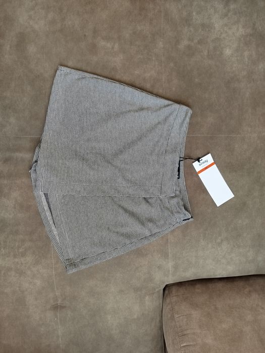 Eleganckie spódnico-spodenki w pepitke