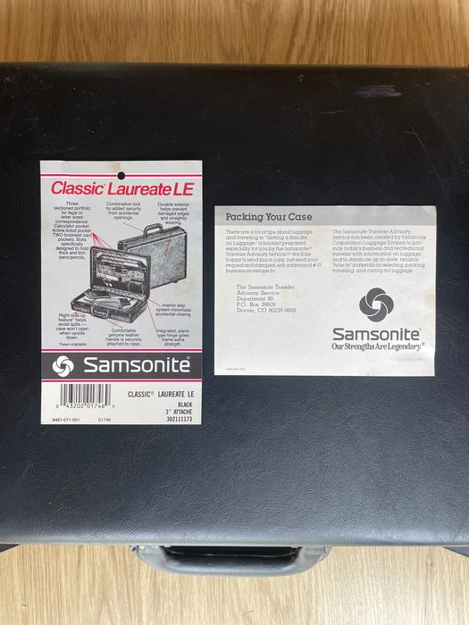 Mala marca SAMSONITE em cabedal preto estilo CLASSICA Laureate