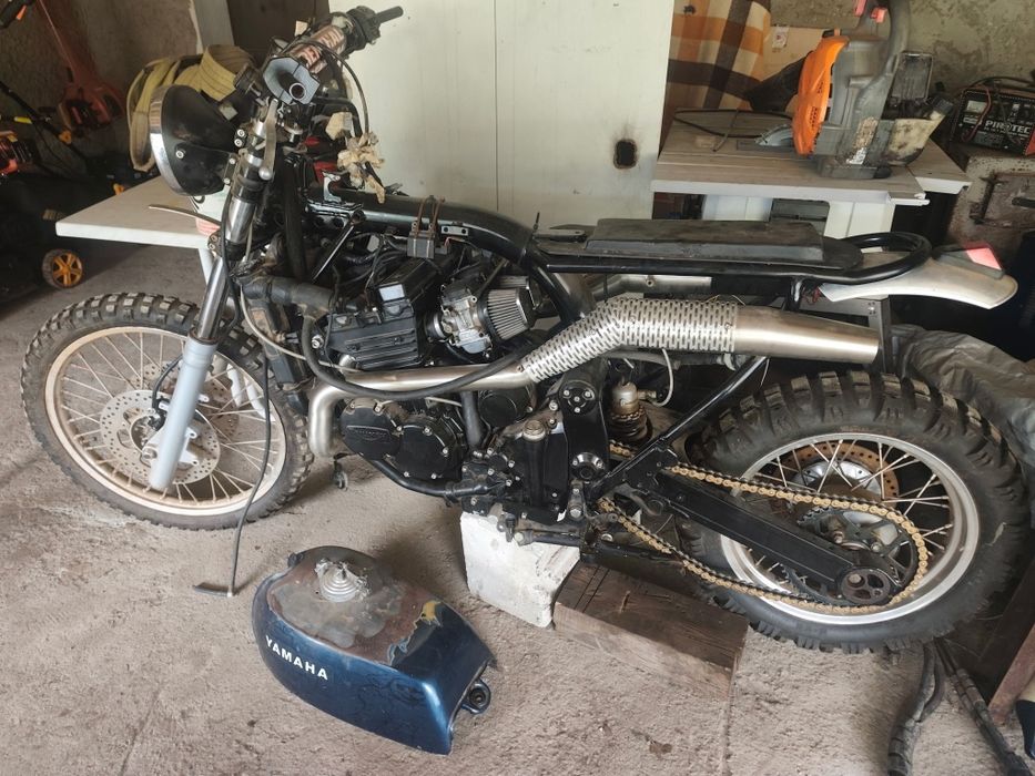Motor motocykl Custom Triumph Tiger  900